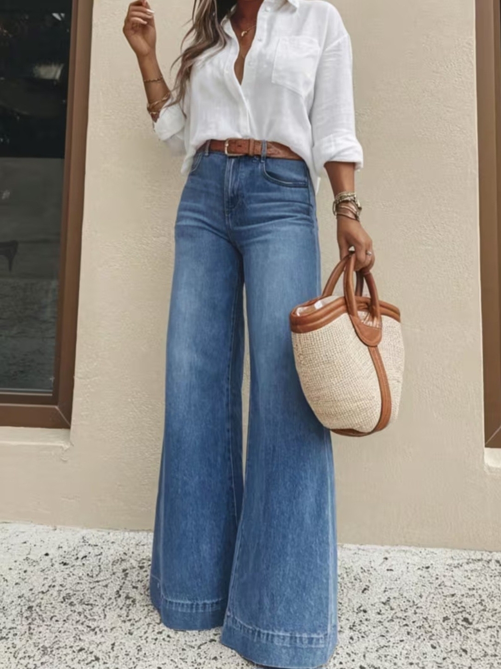 High-Waist Wide-Leg Women's Jeans in Light Blue